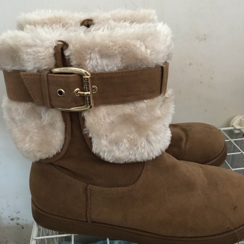 Guess boots
